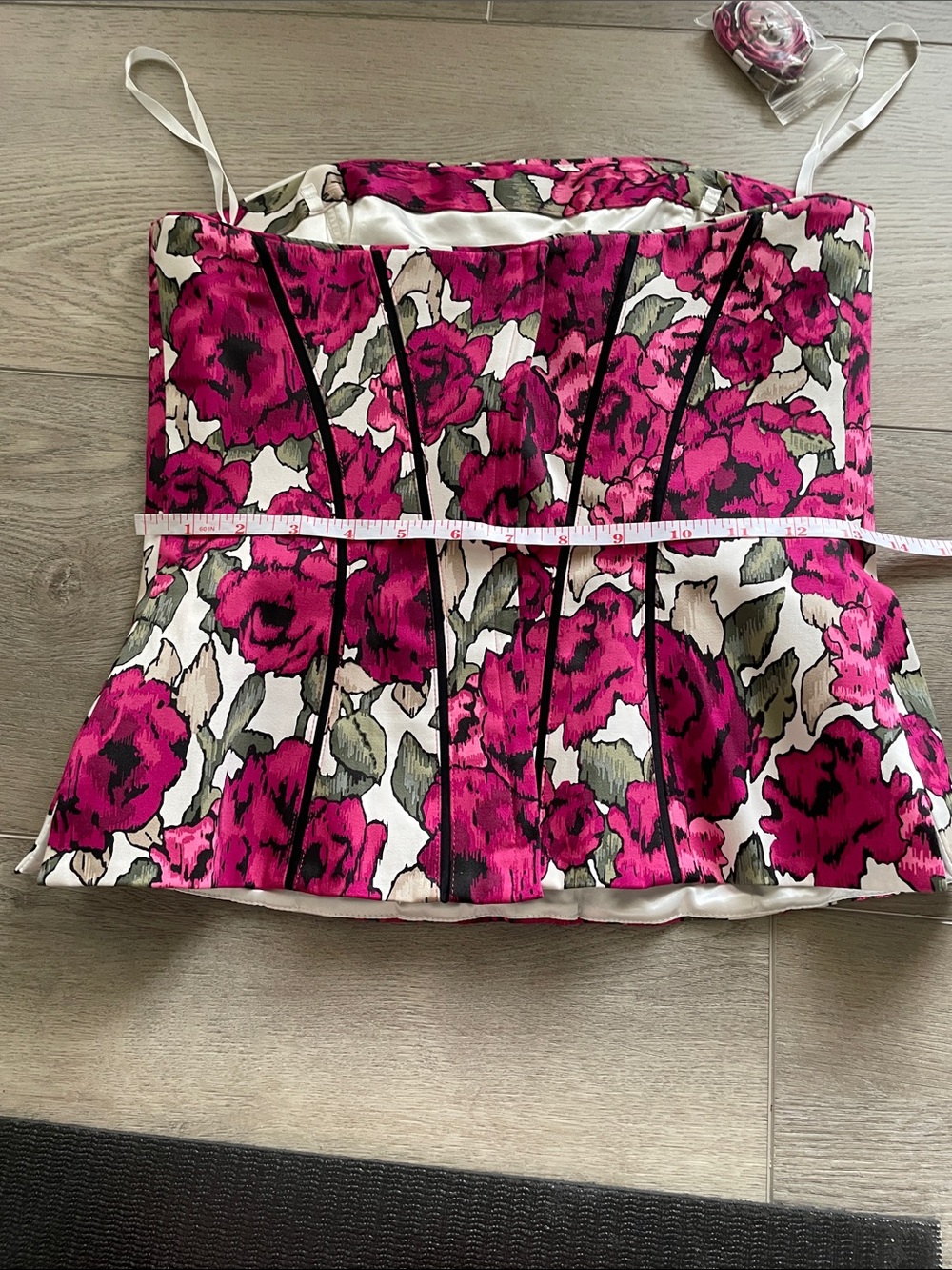White House Black Market Strapless Floral Peplum Top in Fuchsia and White - Picture 10 of 11